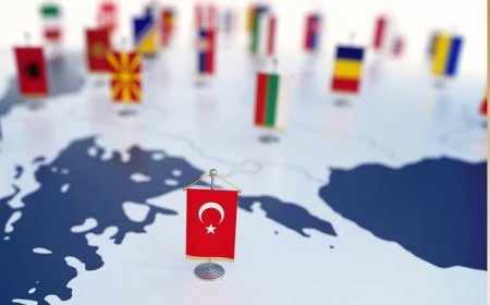 Türk birliğine giden yolda iki dergi