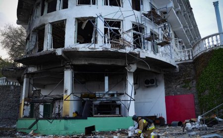 Rusya, Ukrayna Mikolaiv'de  Otel'e İHA ile Saldırdı