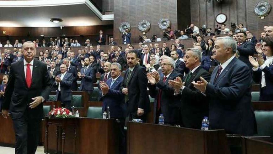AK Parti içerisinde ve çevresinde her kafadan ses çıkıyor