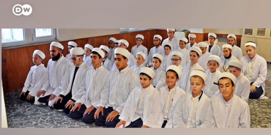 Medreseler sadece kâğıt üstünde yasak