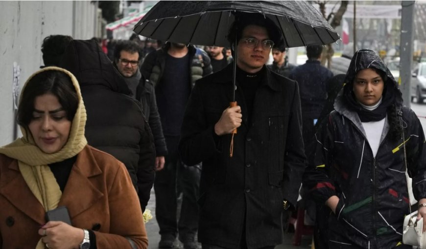 Ekonomik krizdeki İran'da halk, İsrail'in misilleme planlarını endişeyle takip ediyor