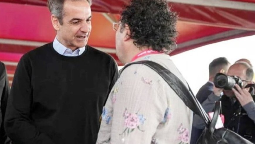 Miçotakis Türkleri kapıda karşıladı