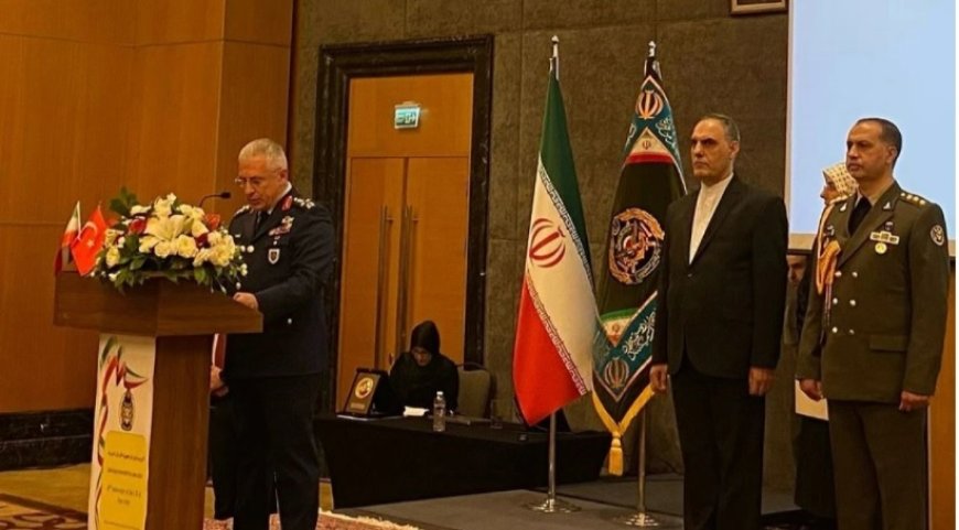 İran büyükelçiliğinde bir Türk Kuvvet Komutanı