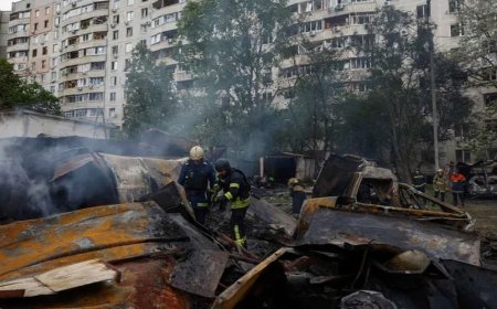 Ukrayna: Rusya sınır kasabasına girdi, Zelenskiy yurtdışı gezilerini erteledi