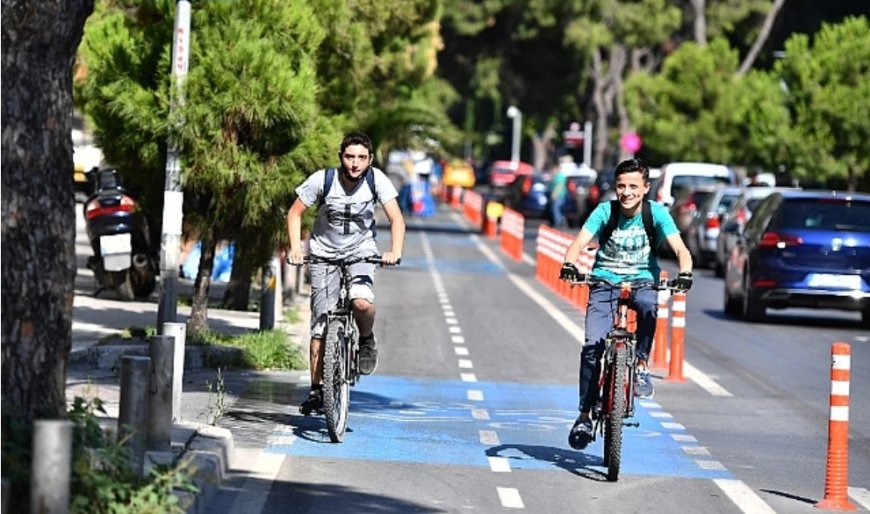 Alsancak'taki bisiklet yolu kalkıyor... Lunapark, Kültürpark'tan gidiyor.