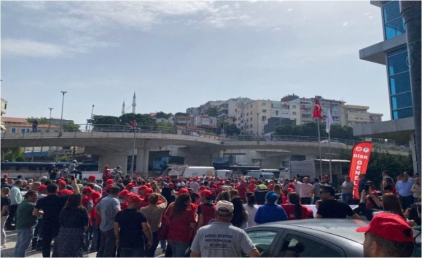 Bayraklı'da işçi grevi boyut atladı: Çöp arabalarını çektiler!