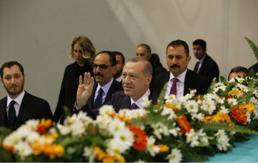 İzmir Adliyesi'nde Ak Parti'ye ve Başkan Erdoğan'a bir operasyon mu hazırlanıyor?