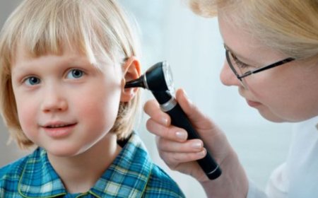 Kulak Sağlığınızı Koruyun: Sık Su Kaçması Enfeksiyona Yol Açabilir