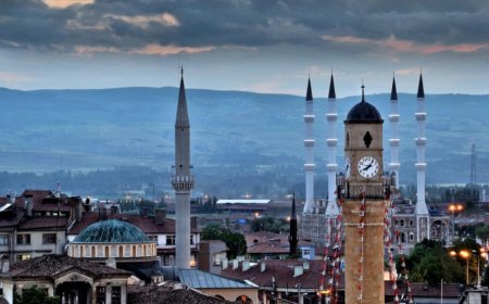Burdur'un Sevilen ve Güvenilen Liderlerini Seçin! Anket Başladı