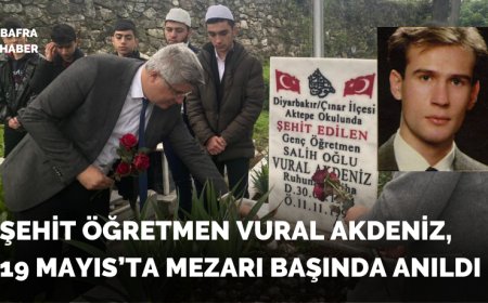 Şehit Öğretmen Vural Akdeniz, Kabri Başında Dualarla Anıldı