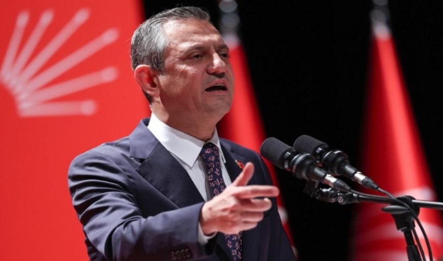 CHP Lideri Özgür Özel İzmir’de Açılış ve Buluşmalarla Sahada