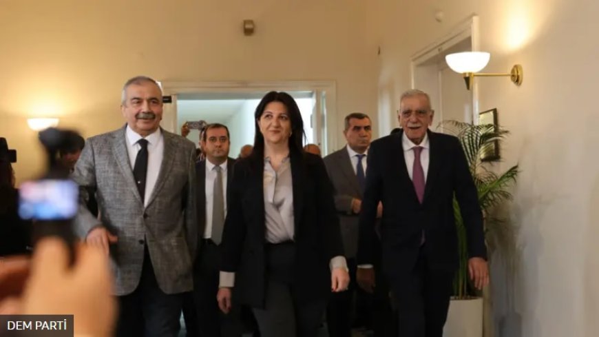 İmralı'da Neler Konuşuldu? Öcalan'ın Siyasi Partilere Mesajları