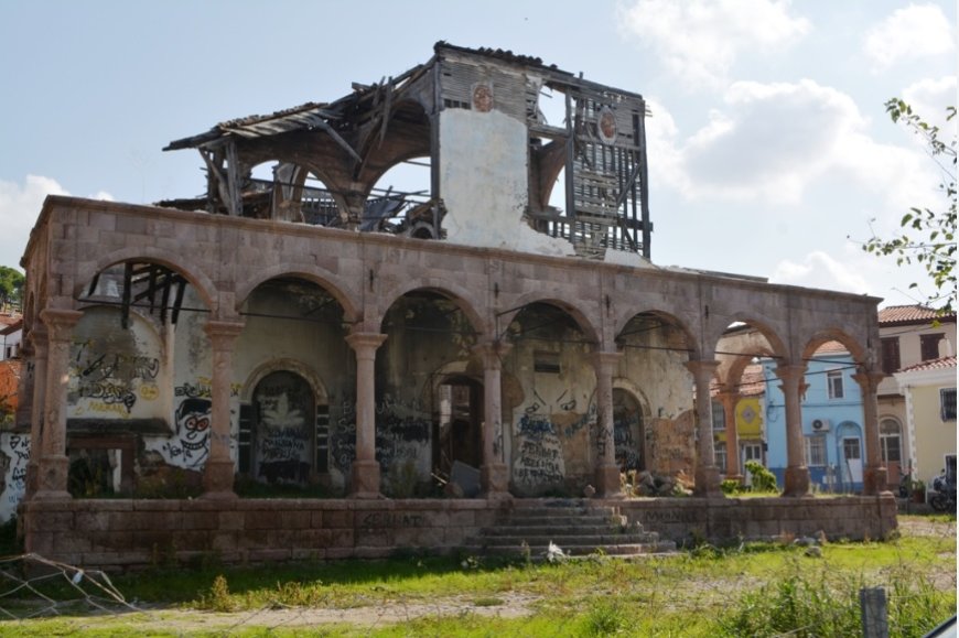 Ayvalık Belediye Meclisi'nde Aya Triada Tartışmaları: Tarihi Eser Satışları ve Restorasyon