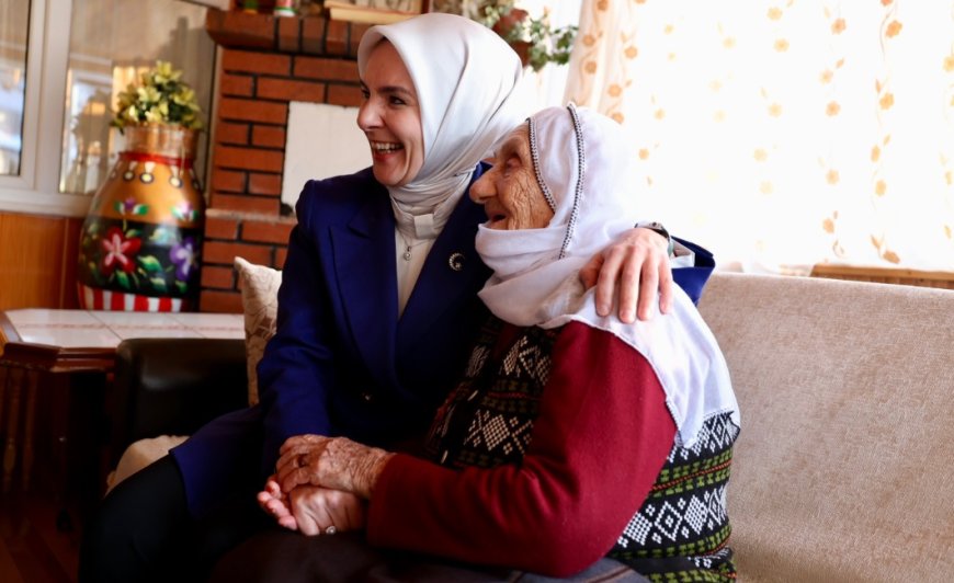 Mahinur Özdemir Göktaş’tan 113 Yaşındaki Güllü Teyzeye Anlamlı Ziyaret