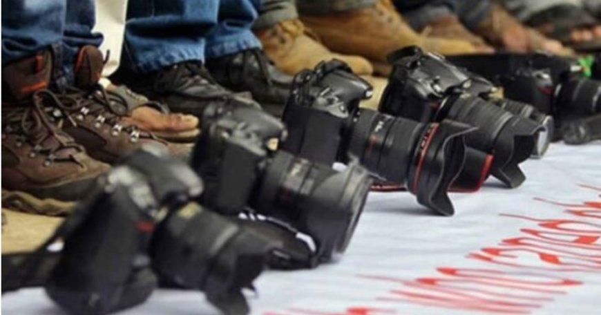 Siyasette Ajan Genel Başkanlar ve Tarafsız Gazeteciliğin Çöküşü