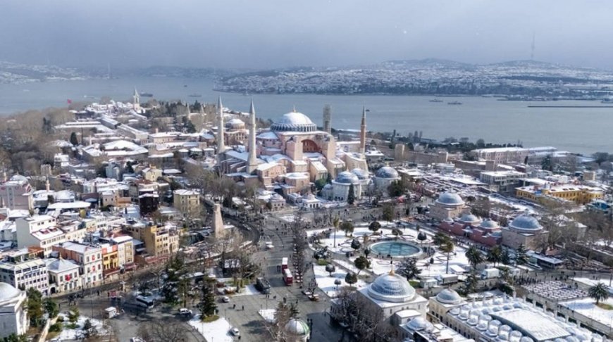 İstanbul’da Kar Manzaraları: Tarihi Şehir Beyaza Büründü
