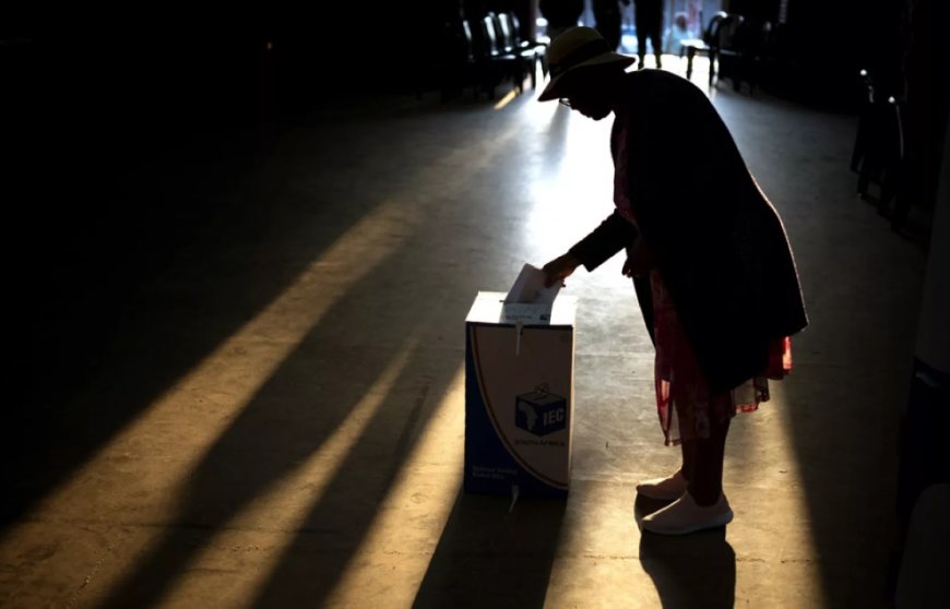 Dünyada Demokrasi Krizi Derinleşiyor: Türkiye Hibrit Rejim Statüsünde