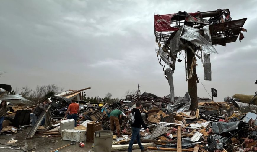ABD'nin Orta ve Güney Bölgelerinde Hortum ve Orman Yangınları: En Az 32 Ölü