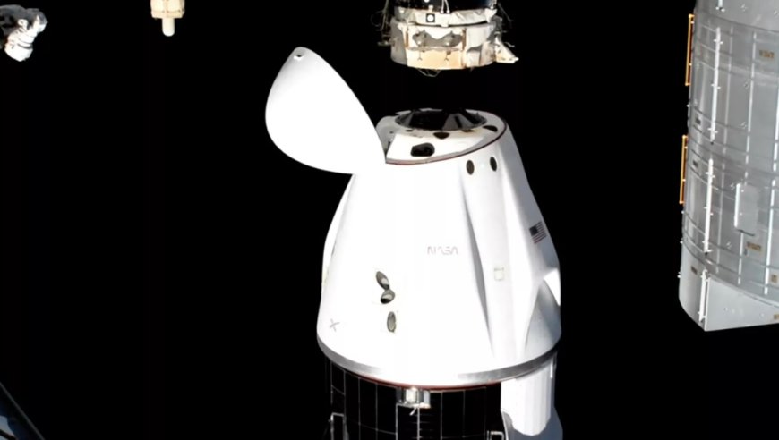 NASA Astronotları, Dokuz Aylık Uzay Mahkumiyetinin Ardından Dünya'ya Dönüyor