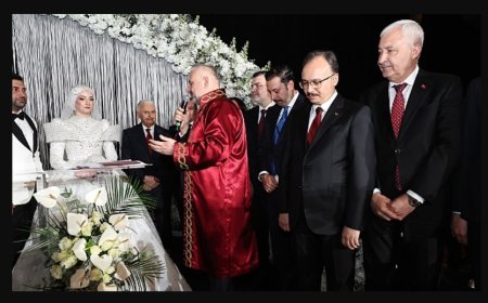 CHP’de Kriz Yaratan Kare: Kurultay Günü Mehmet Türkmen AK Partililerle Aynı Karede