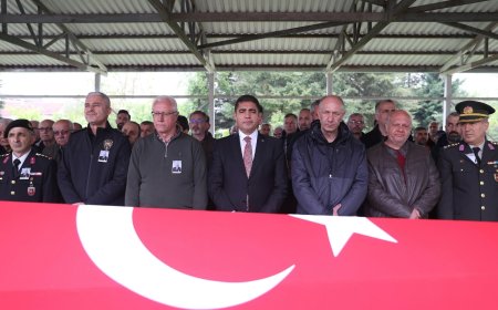 Düzce'de vefat eden Kıbrıs gazisi dualarla toprağa verildi