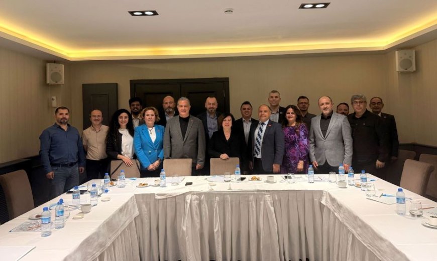 Ege Bölgesi Diş Hekimlerinden Birlik Mesajı: Uluslararası Kongre İzmir’de Düzenlenecek