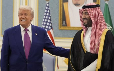 Trump Riyad’da Milyarlık Yatırım Arayışında: Suudi Prensle Yan Yana, Musk da Masada