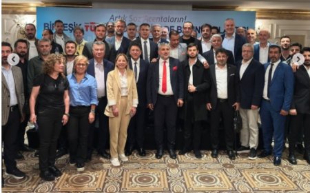 TÜRSAB’da Seçim Öncesi Fırtına: Bakan Ersoy’un Hamlesi Ege’yi İkiye Böldü