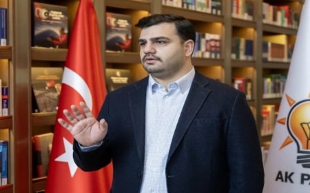 Eyyüp Kadir İnan’dan CHP’ye Sert Eleştiri: İzmir’de Şehircilik Çökme Noktasına Geldi