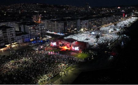 Tarihi Mitingin Adresi Gündoğdu: CHP'den İmamoğlu’na İzmir’den Güçlü Destek Mesajı