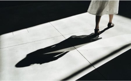 Yakınındaki Birinin Sana Gizliden Gizliye Düşmanlık Beslediğini Gösteren İşaretler