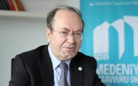 AKP’de İç Kriz, Askerî Darbe İddiası ve Yeni Anayasa Tartışmaları: Türkiye Nereye Gidiyor?