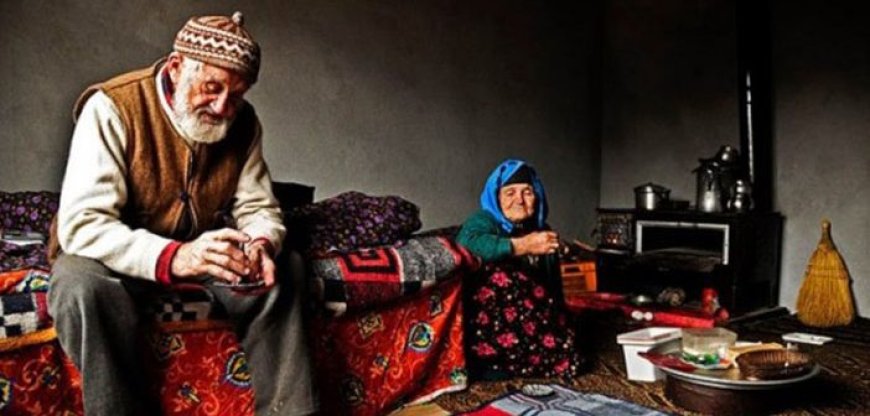 Anneler Gününde Anne ve Baba Sevgisi ve İslam'da Anne ve Baba Hakkı