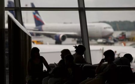 Ukrayna İHA Saldırıları Rus Uçuşlarını Vurdu: Ulaştırma Bakanı Görevden Alındı