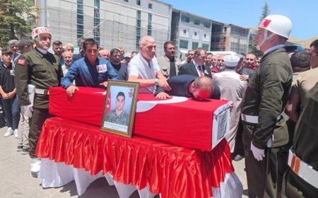 Şehitlere veda: Gözyaşları içinde son yolculuklarına uğurlandılar