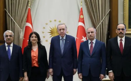 Cumhurbaşkanı Erdoğan: DEM Parti Heyetiyle Samimi ve Yapıcı Görüşme Yaptık, Müjdeler Gelecek