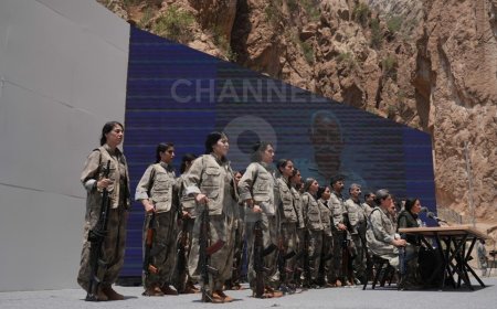 PKK'nin Silah Gösterisi Tartışma Yarattı: Hükümetin Yeni Ortaklığına Tepkiler Büyüyor