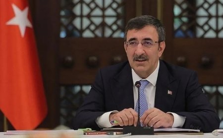 Faiz İndirimi Sonrası Kulisler Hareketlendi: Şimşek Gidiyor mu, Yerine Yılmaz mı Geliyor?