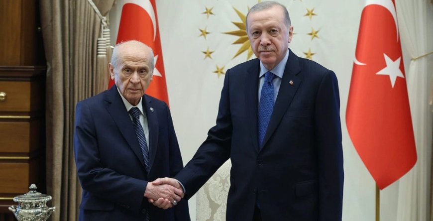 Erdoğan ile Bahçeli Sürpriz Zirvede Bir Araya Geldi