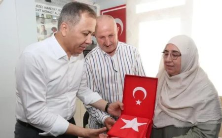 Bakan Yerlikaya'dan Şehit PÖH Mehmet Ali Doğan'ın Ailesine Anlamlı Ziyaret:  Minnet Borçluyuz