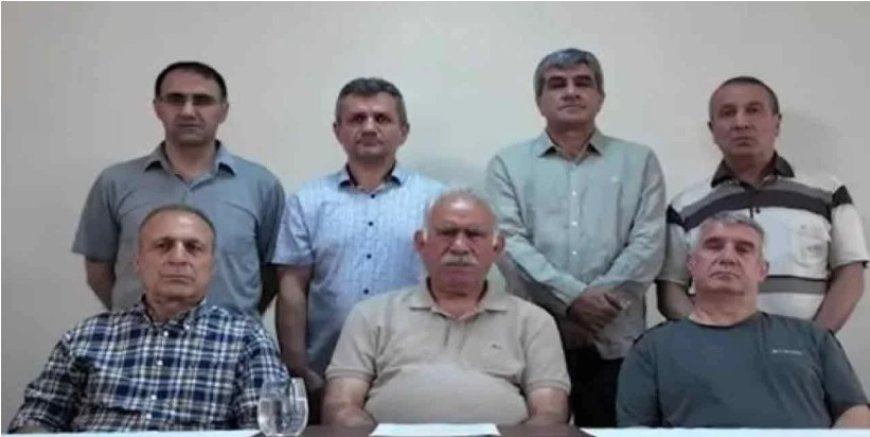 İmralı Notları Ortaya Çıktı: Öcalan'dan Gazetecilerle Görüşme Talebi ve Siyasi Yeni Parti Planları