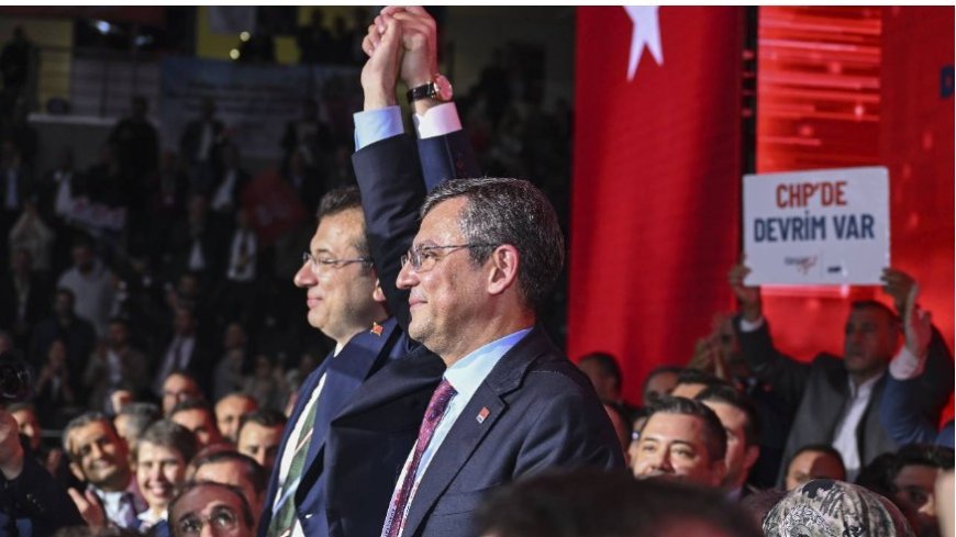 CHP'de Çifte Liderlik Sınavı: Hükümet Operasyonları ve Kılıçdaroğlu'nun Hamleleri Kıskacında