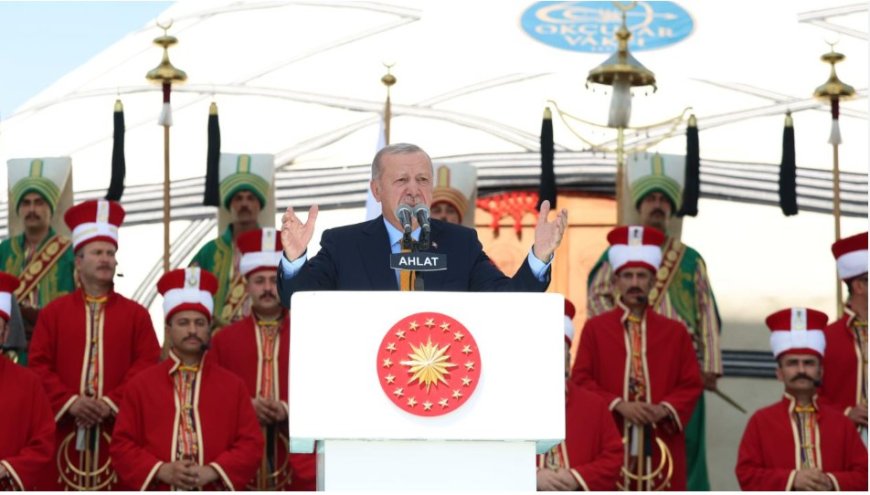 Mümtaz’er Türköne'den Siyasi Analiz Eleştirisi:  Geçmişin Polemikleri Yerine Geleceğe Yönelik Öngörü Gerekli