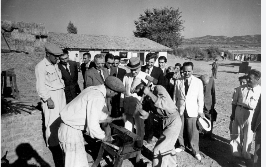 Köy Enstitüleri: Cumhuriyetin Aydınlanma Projesi ve Bitmeyen Etkisi