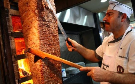 Fransa'da   Gündem Türk Kebabı