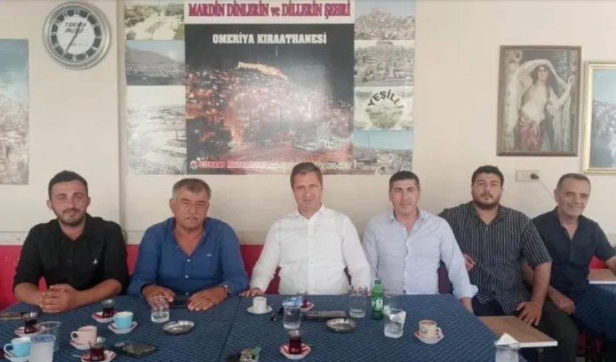 CHP Sözcüsü Deniz Yücel’in Konak kongresi mesaisi: “Sahaya indi” iddiası tartışma yarattı