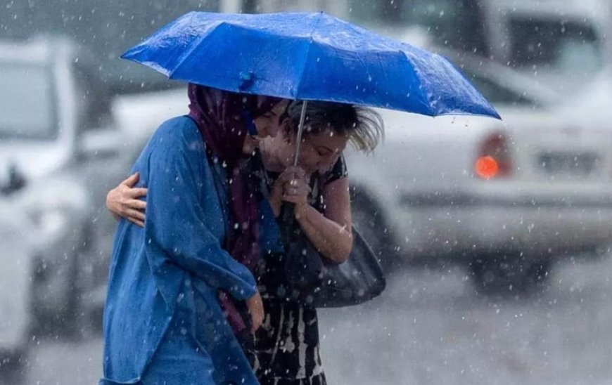 Yaz Vedası Yaklaşıyor: Meteoroloji'den Hafta Sonu İçin Kuvvetli Sağanak Uyarısı