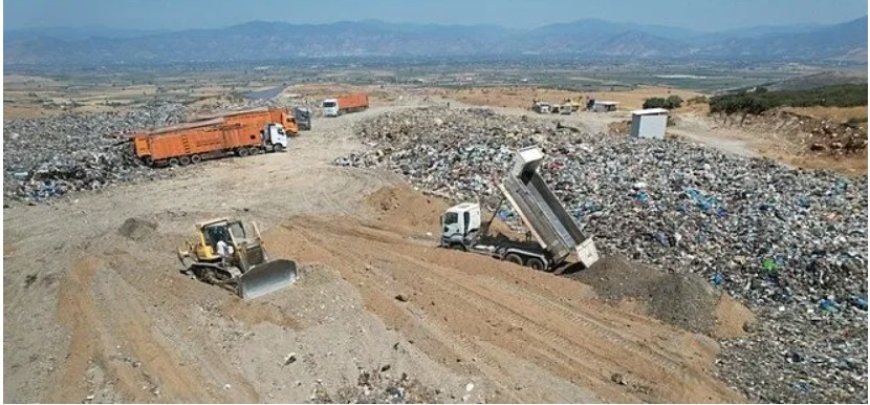 İzmir’de yasa dışı çöp dökümü iddiasına jandarma müdahalesi: Kamyonlar durduruldu