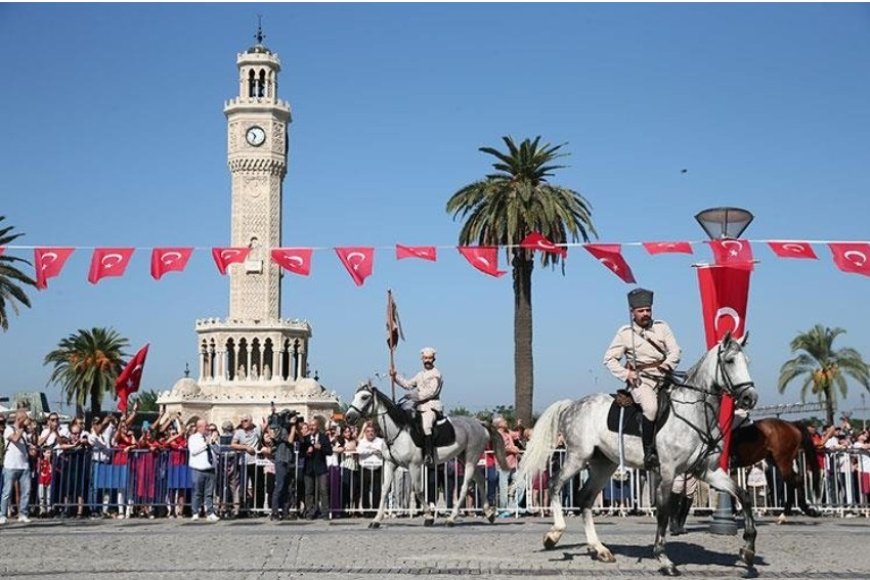 Yabancı Basının Gözüyle 9 Eylül: İzmir’in Kurtuluşu 103. Yılında EÜ’de Masaya Yatırıldı