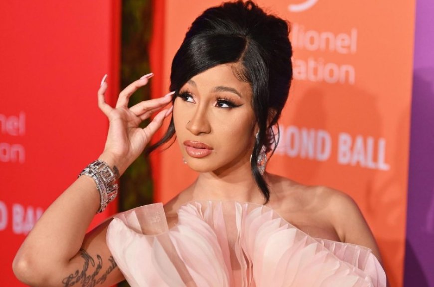 Cardi B: Bir Terazi'nin Yükselişi, Müzik ve Hayatın Dengesiz Dansı